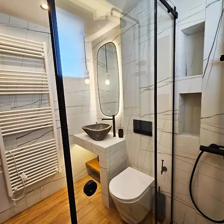 Ethereal Residences 4 公寓 纳夫普利翁